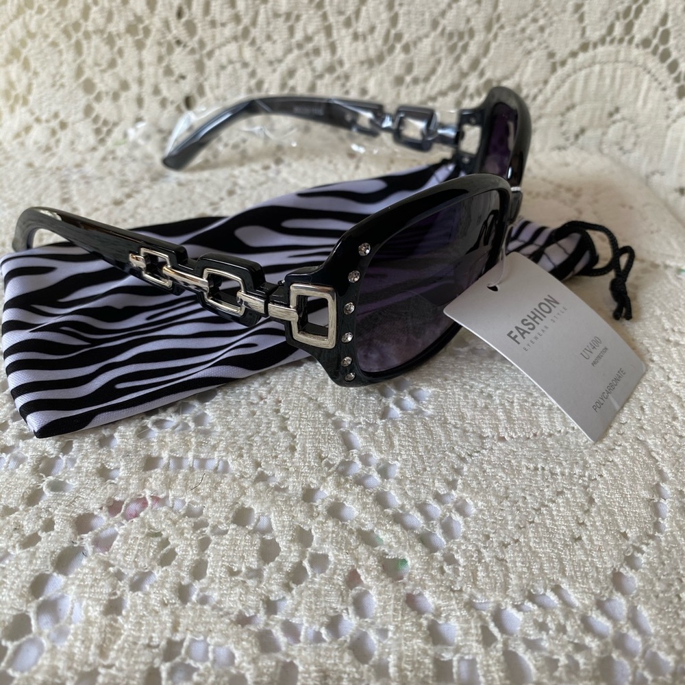 SALE 2/$27 3/$37 4/$45 BLACK CRYSTAL PAVE SQUARE FASHION SUNGLASSES